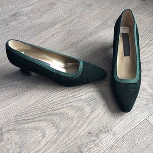 Vintage Green Velvet Pumps